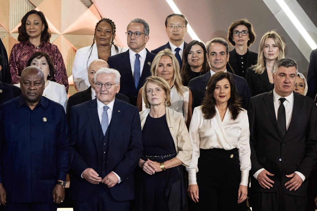 Φαντασμαγορική η τελετή εγκαινίων του Μεγάλου Αιγυπτιακού Μουσείου στο Κάιρο – Καλεσμένος ο Κυριάκος Μητσοτάκης