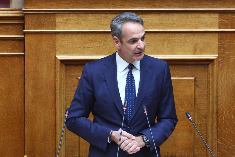 Μητσοτάκης στη Βουλή: Η καλύτερη απάντηση στην ακρίβεια είναι η μόνιμη αύξηση εισοδημάτων