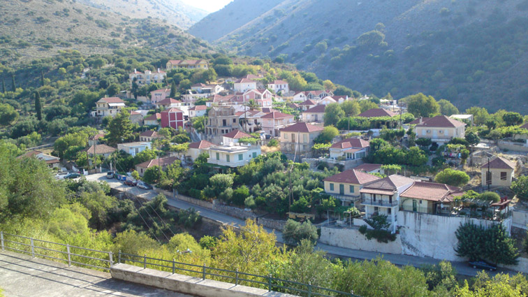 Οι Κουρουκλάδες ετοιμάζουν Χριστουγεννιάτικη Γιορτή με άναμμα δέντρου και χορούς