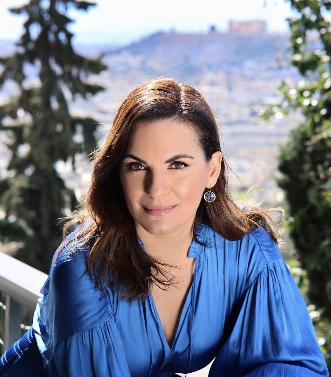 Olga Kefalogianni, Minister Of Tourism, Salutes GRtraveller’s New Issue Dedicated To WTM London 2025