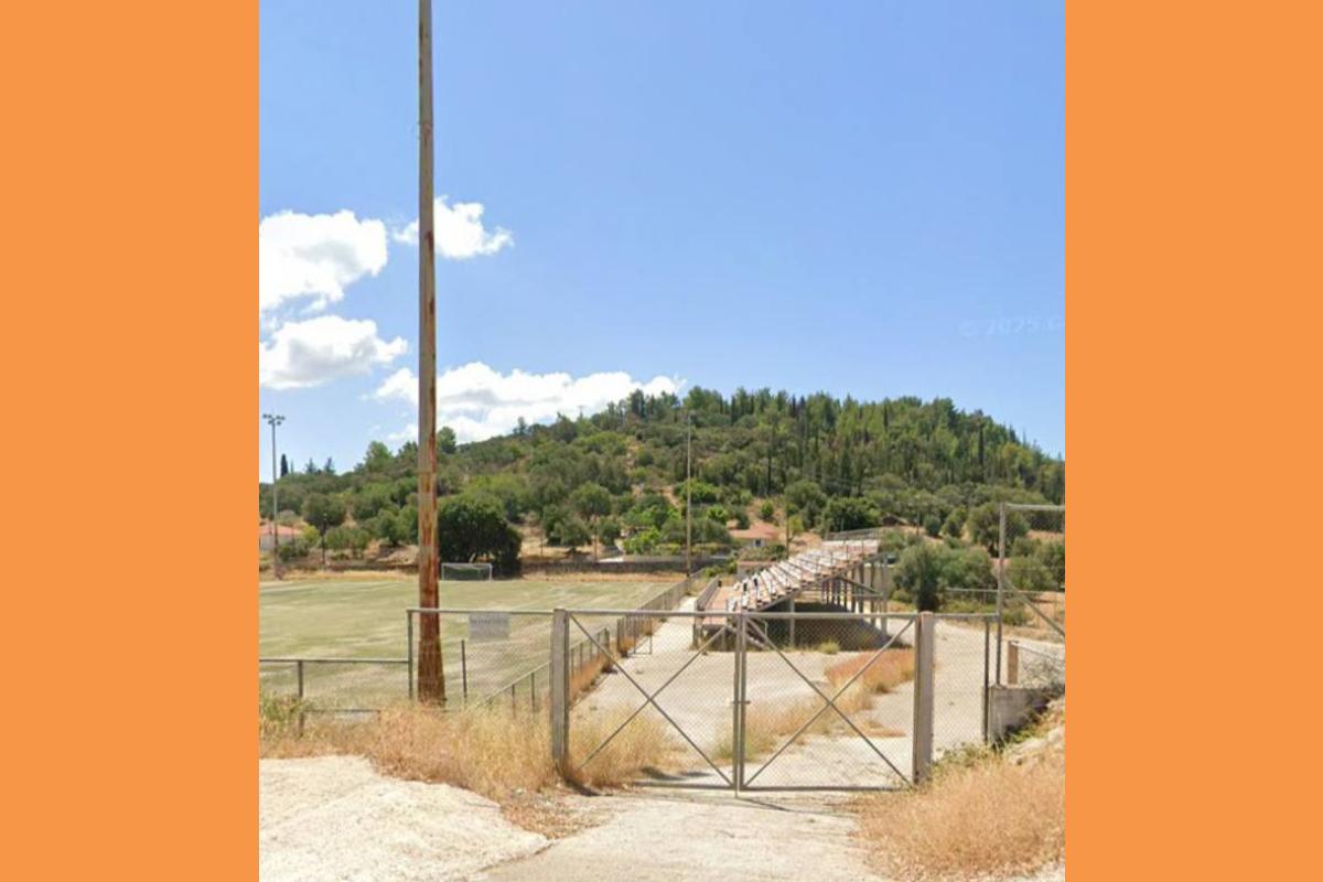 Ορισμένες σκέψεις για το Ενωσιακό Γήπεδο Φαρακλάτων.