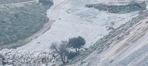 ΠΑΡΤΕ ΜΕΤΡΑ ΠΡΙΝ ΕΙΝΑΙ ΑΡΓΑ ΓΕΜΙΣΕ ΤΟ ¨ΑΥΛΑΚΙ¨ ΣΤΗΝ ΠΥΛΑΡΟ