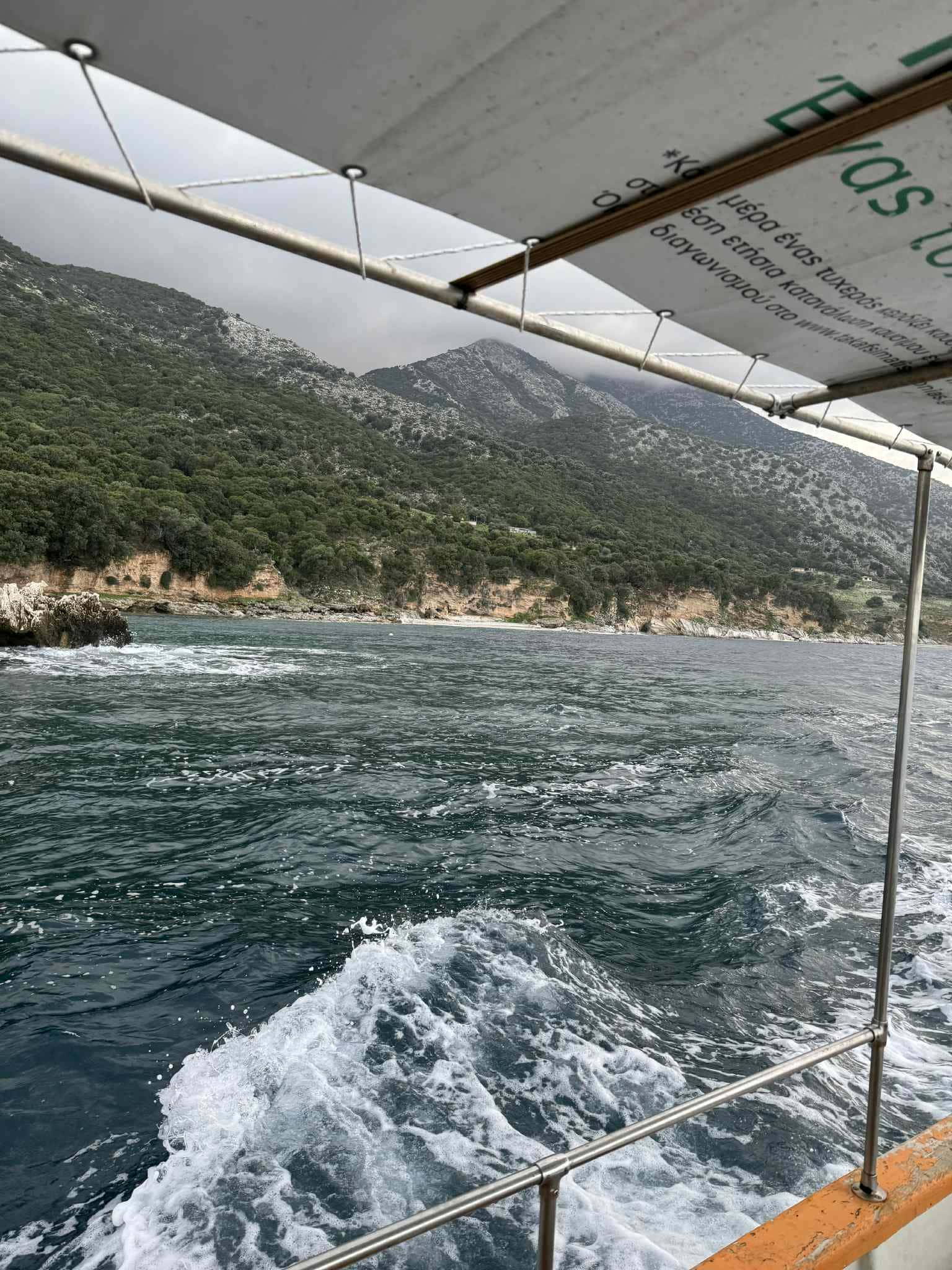 Συναγερμός στο Λιμενικό: Άκαρπες μέχρι στιγμής οι έρευνες για τον 78χρονο στον Πόρο [εικόνες]