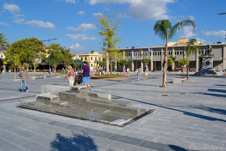 Διακοπή υδροδότησης από το πρωί στην πλατεία Αργοστολίου