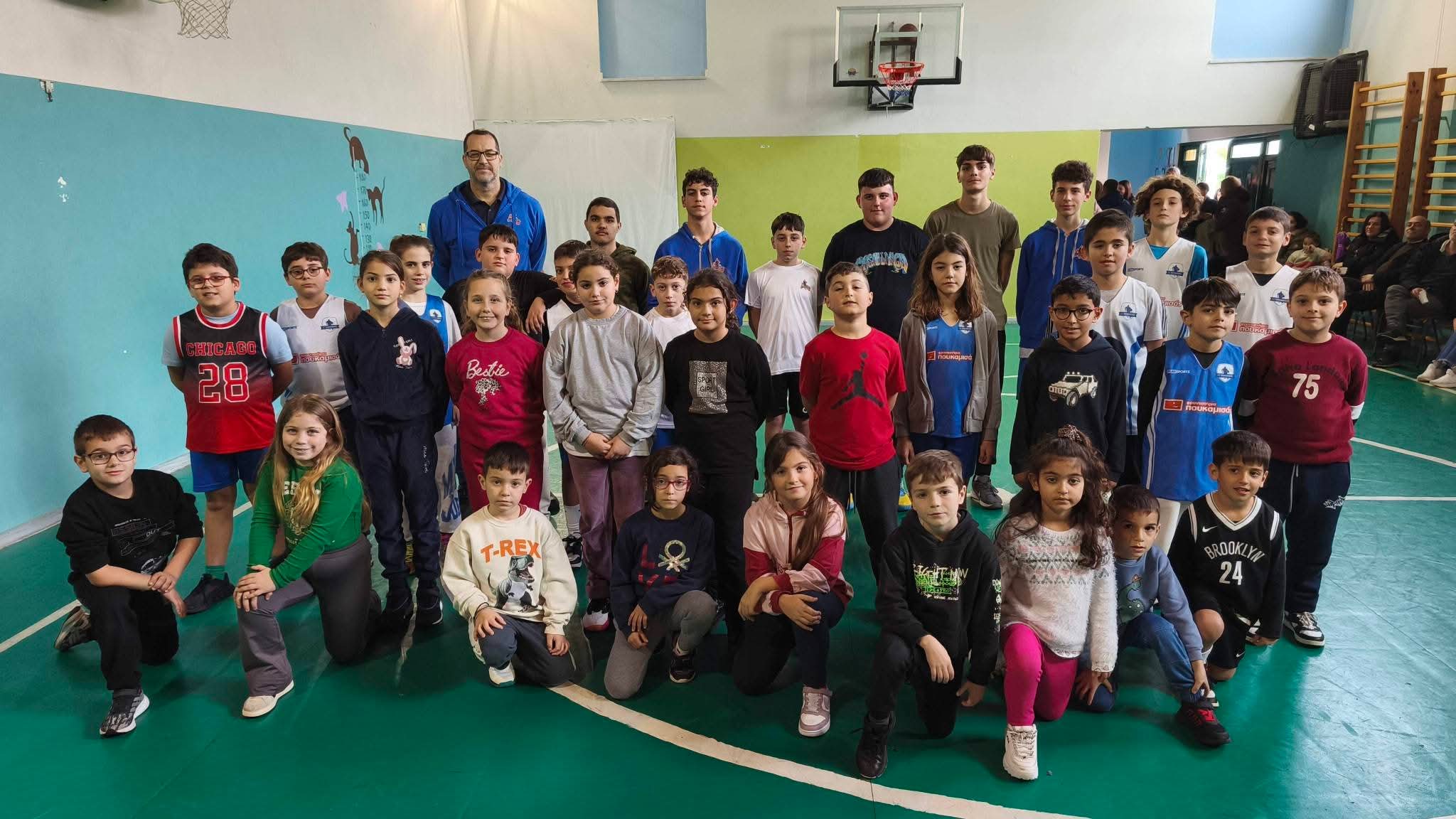 Με συμμετοχή παιδιών ρεκόρ έγινε η κοπή της Βασιλόπιτας του Α.Σ. Κεφαλληνιακού στον Πόρο [εικόνες +βίντεο]