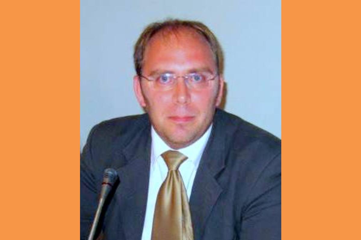 ΝΙΚΟΣ ΑΝΟΥΣΑΚΗΣ : OI “ΑΛΛΟΚΟΤΕΣ ΒΡΑΒΕΥΣΕΙΣ”