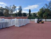 Ο νέος ελαστικός τάπητας έφθασε στο δημοτικό στάδιο Αργοστολίου