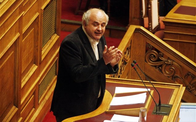 Στην Κεφαλονιά ο Νίκος Καραθανασόπουλος μιλά για τις θέσεις του ΚΚΕ ενόψει του 22ου Συνεδρίου