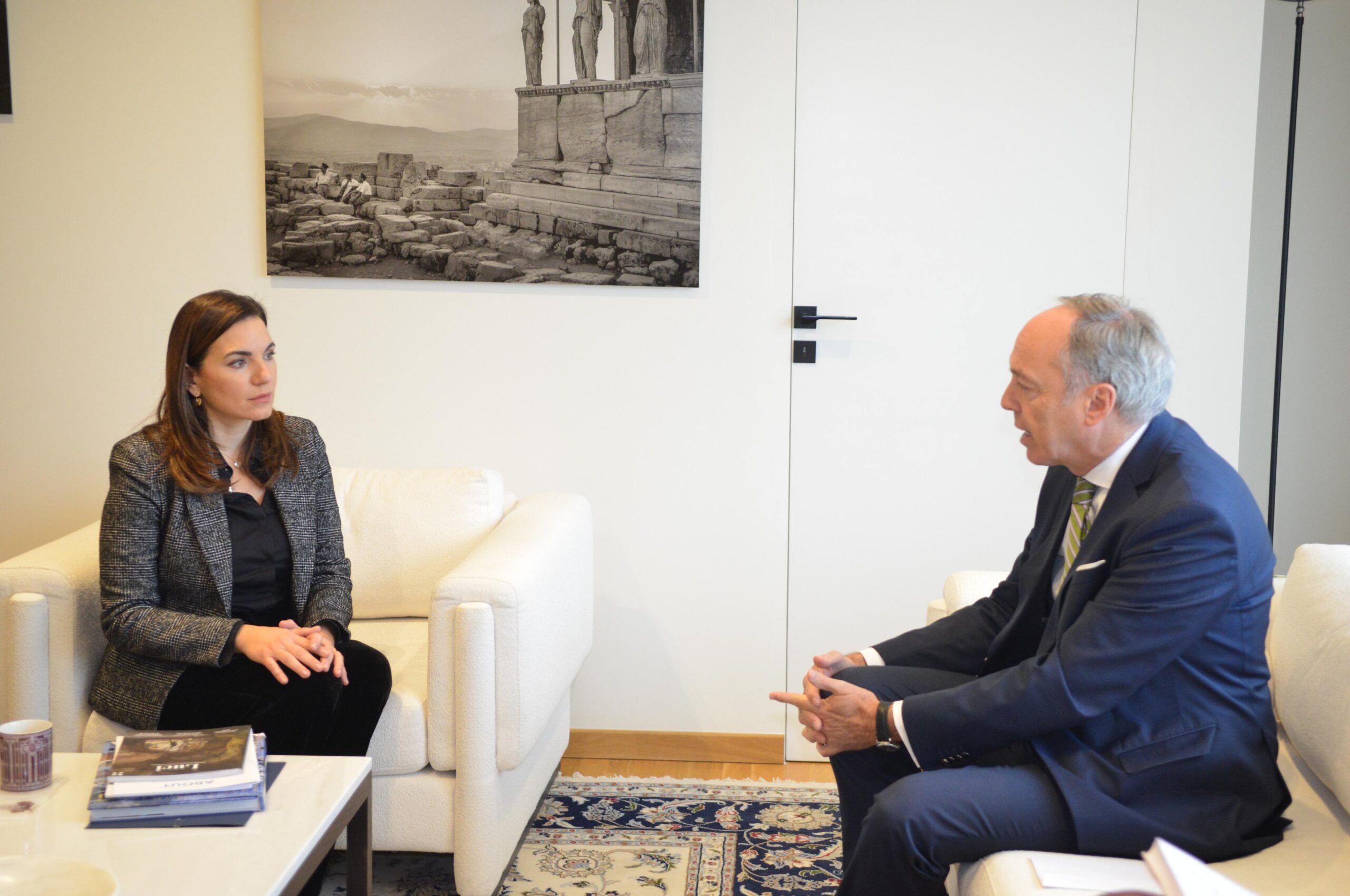 Συνάντηση της Υπουργού Τουρισμού ‘Ολγας Κεφαλογιάννη με τον Πρέσβη του Λουξεμβούργου για την Ενίσχυση της Διμερούς Τουριστικής Συνεργασίας