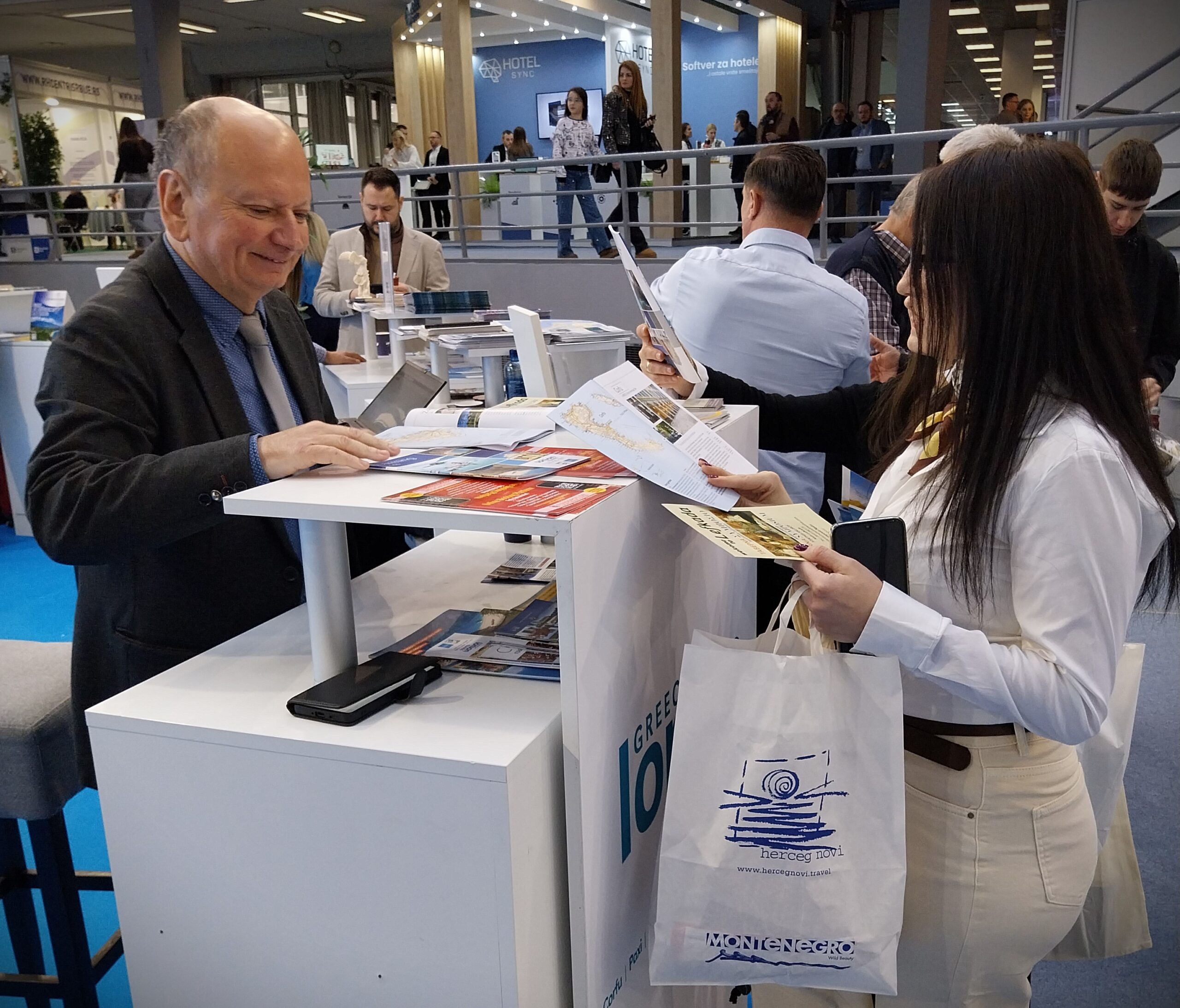 Δυναμική και στοχευμένη παρουσία της ΠΙΝ στις Eκθέσεις Τουρισμού Βελιγραδίου και Μόναχο