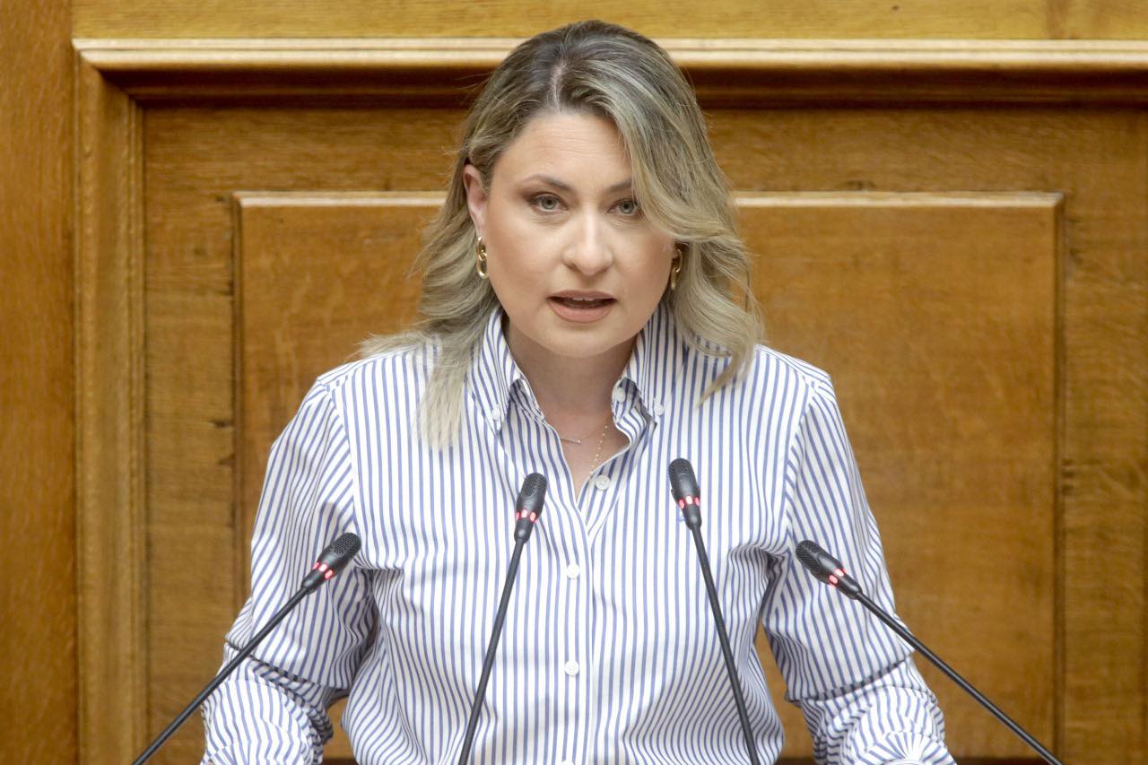 ΕΛΜΕΚΙ: Ξεπέρασε και τον χειρότερό της εαυτό μιλώντας για τους εκπαιδευτικούς η βουλευτής της ΝΔ Αλεξοπούλου