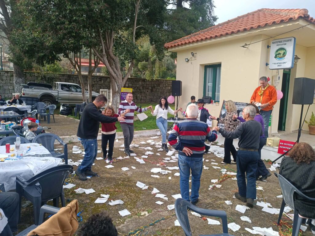 Κάηκε το πελεκούδι στο… τσικνοσάββατο των Πουλάτων [εικόνες]
