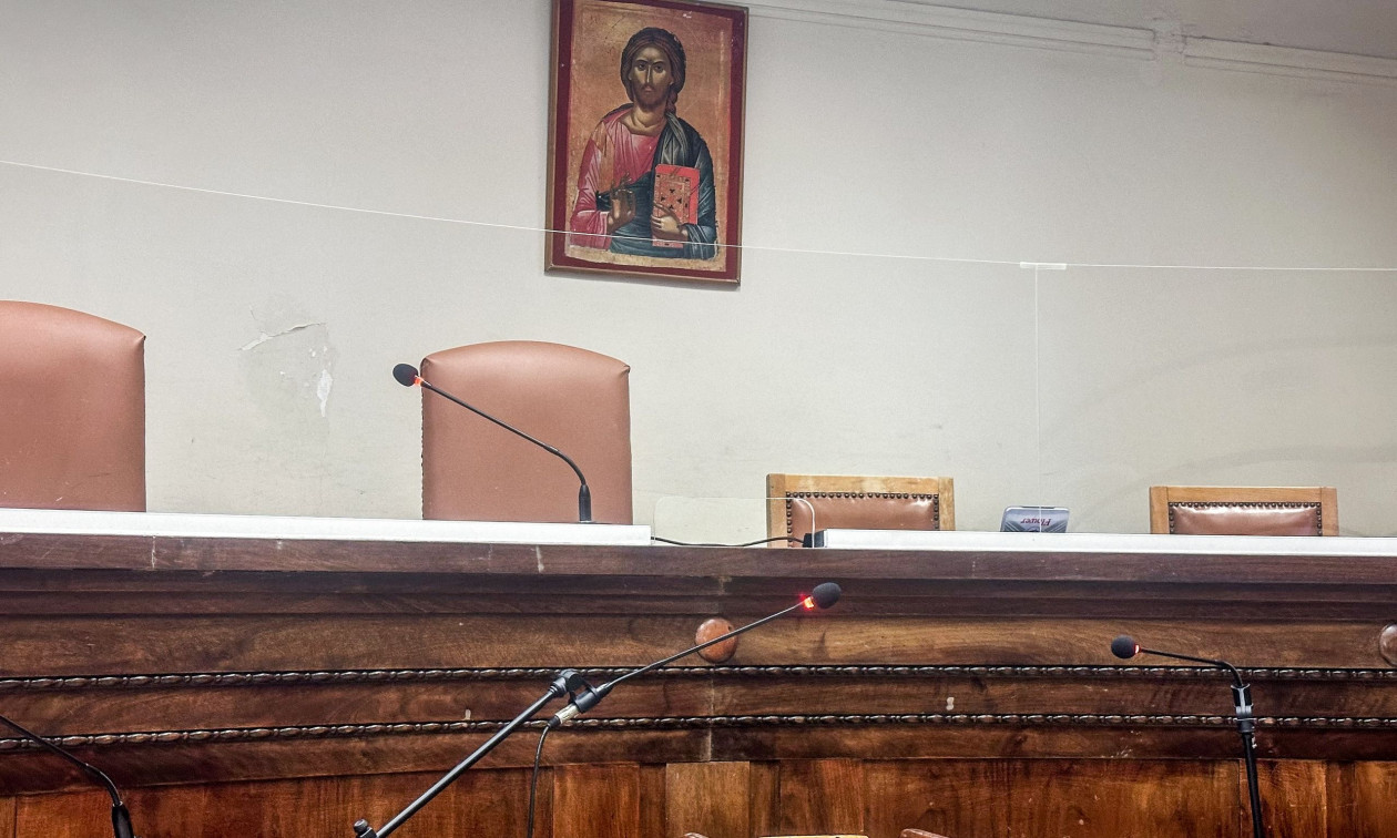 Πρωτοφανές: Δικηγόρος οπλοφορούσε κατά τη διάρκεια δίκης στο Πρωτοδικείο