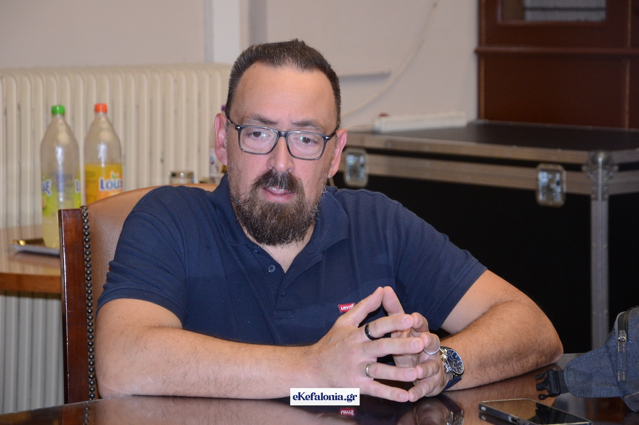 Ψήφισμα ΕΛΜΕΚΙ: Καμία συμμετοχή στο «διάλογο» κοροϊδία -Να αποχωρήσει άμεσα ο εκπρόσωπος της ΟΛΜΕ!