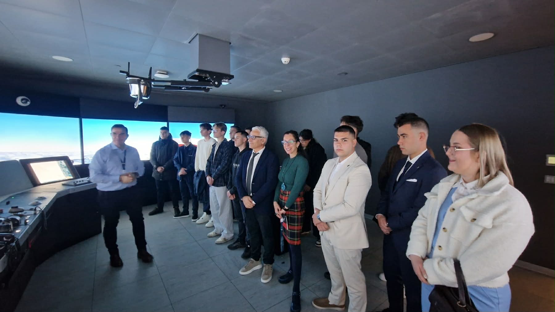 Ακαδημία Ιονίων Νήσων: Εκπαιδευτική αποστολή σε Αθήνα & Πειραιά με σημαντικές εμπειρίες [εικόνες]