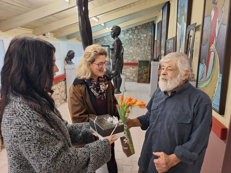 Επίσκεψη μαθητών, εκπαιδευτικών και γονέων του 3ου Γυμνασίου Αργοστολίου στον Μεμά Καλογηράτο [εικόνες +βίντεο]