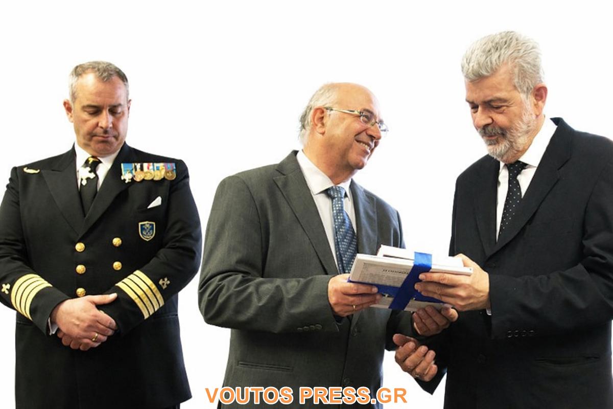 Με επισημότητα και μαζική συμμετοχή ο εορτασμός της 25ης Μαρτίου στο Αργοστόλι .