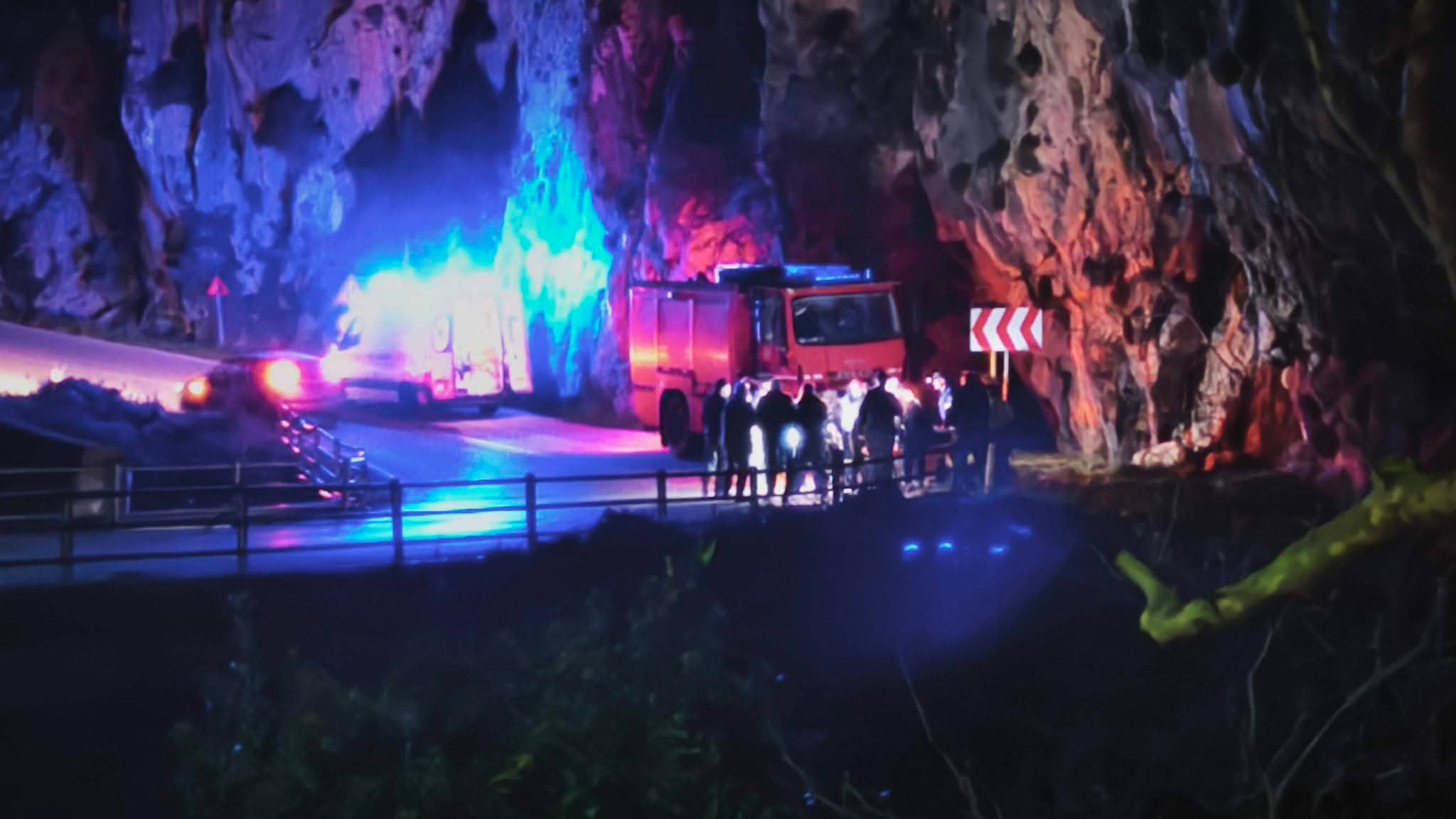 Πόρος: Κάτοικοι, Πυροσβεστική και ΕΚΑΒ έσωσαν τραυματισμένη πεζή