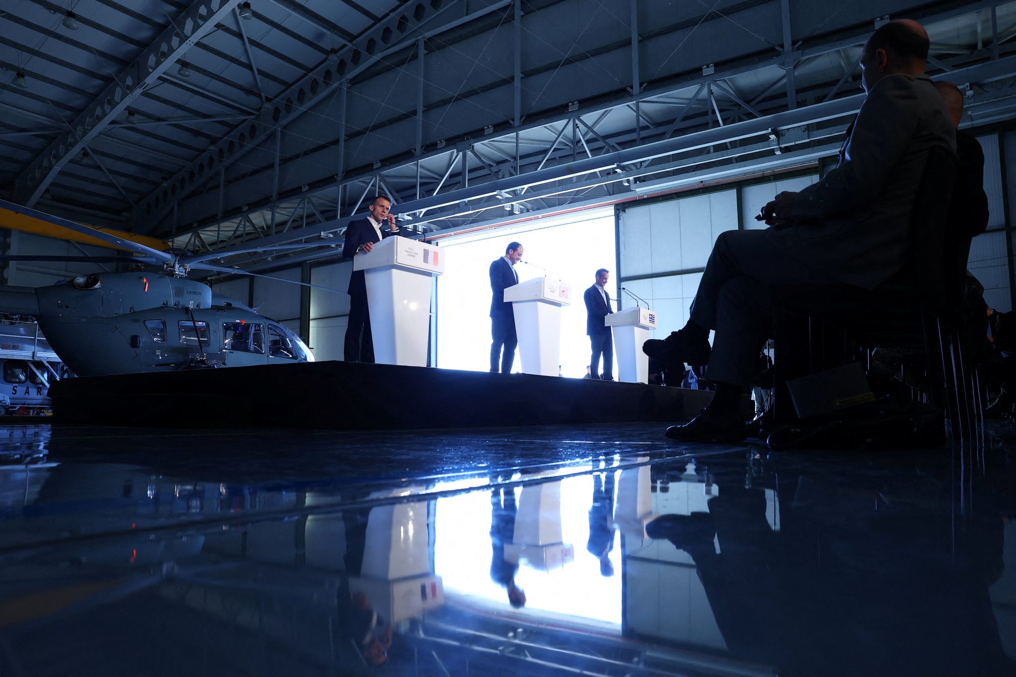 Προειδοποίηση Μητσοτάκη για μεγάλες προσφυγικές ροές λόγω του πολέμου στο Ιράν