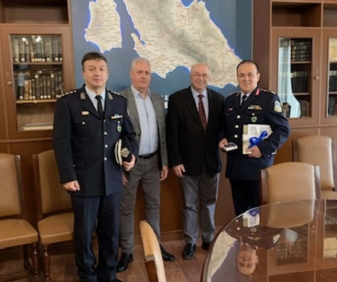 Συνάντηση Κουρή – Βούλγαρη στην Κεφαλονιά: Στο τραπέζι υποστελέχωση και ασφάλεια στα νησιά