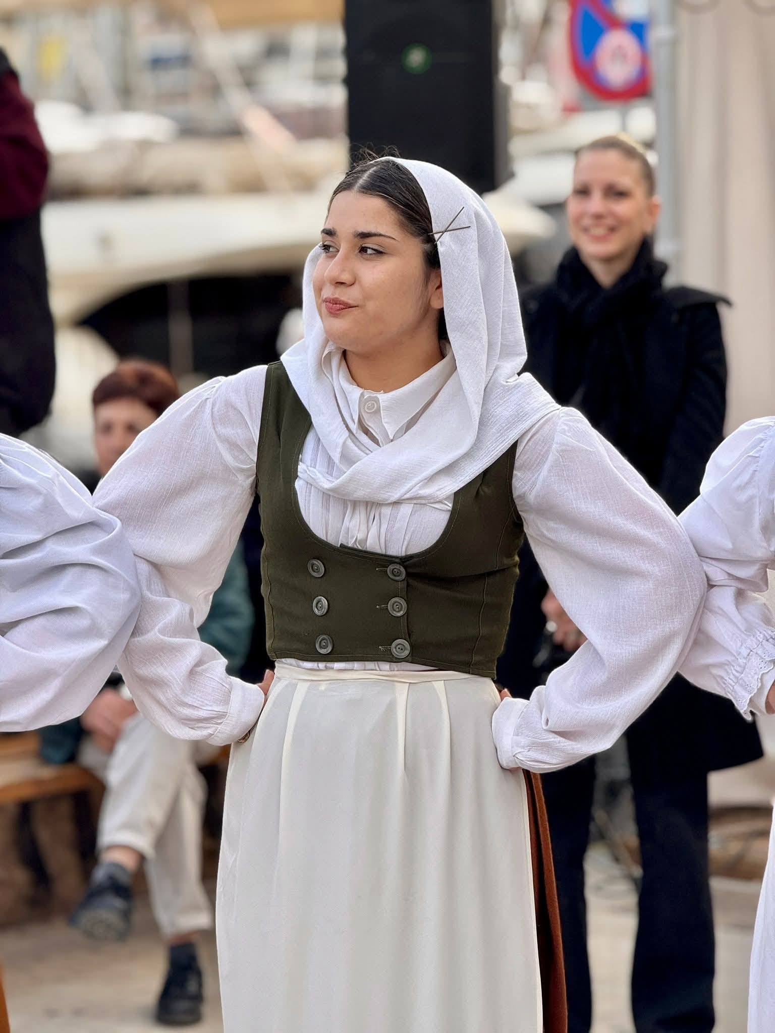 Δυναμική παρουσία της Αδελφότητας Πειραιά στο φεστιβάλ «Κρήτη: Η μεγάλη συνάντηση»