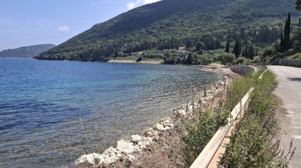 Έργο αποκατάστασης επαρχιακού οδικού δικτύου Μπρος Αετού Ιθάκης από την Περιφέρεια