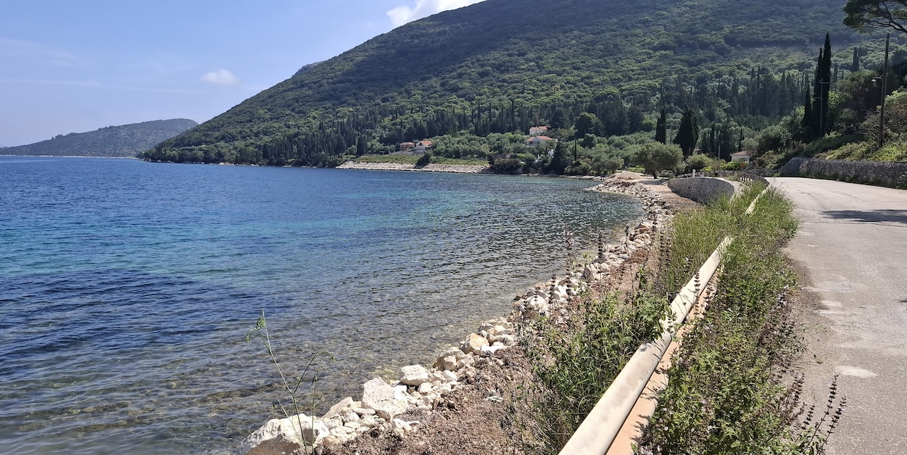 Έργο αποκατάστασης επαρχιακού οδικού δικτύου Μπρος Αετού Ιθάκης από την Περιφέρεια