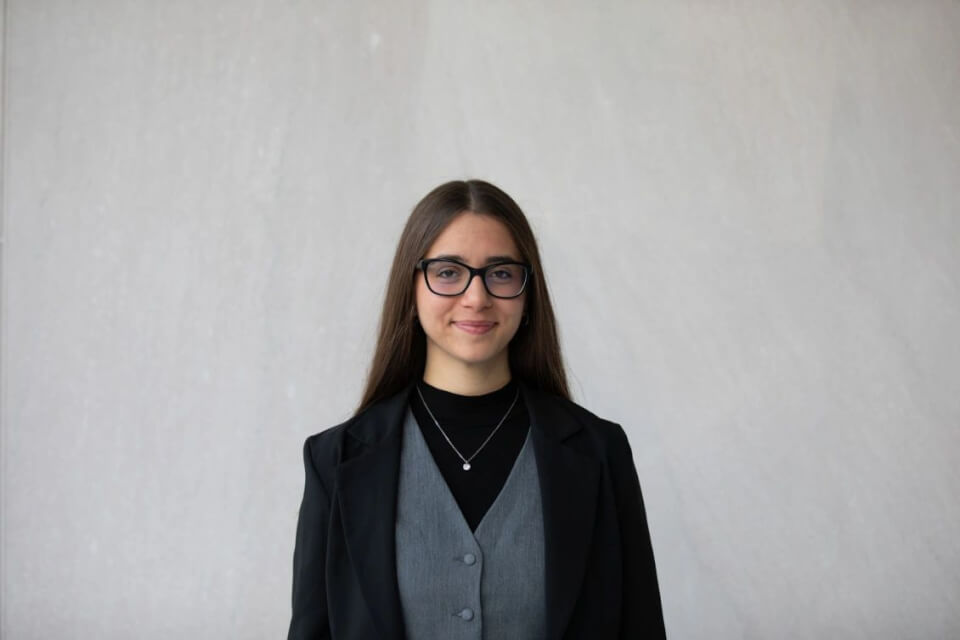 Ιόνιο Πανεπιστήμιο: Πρώτη νικήτρια η Ελένη – Μελίνα Θεοδοσίου σε διαγωνισμό δημοσιογραφίας