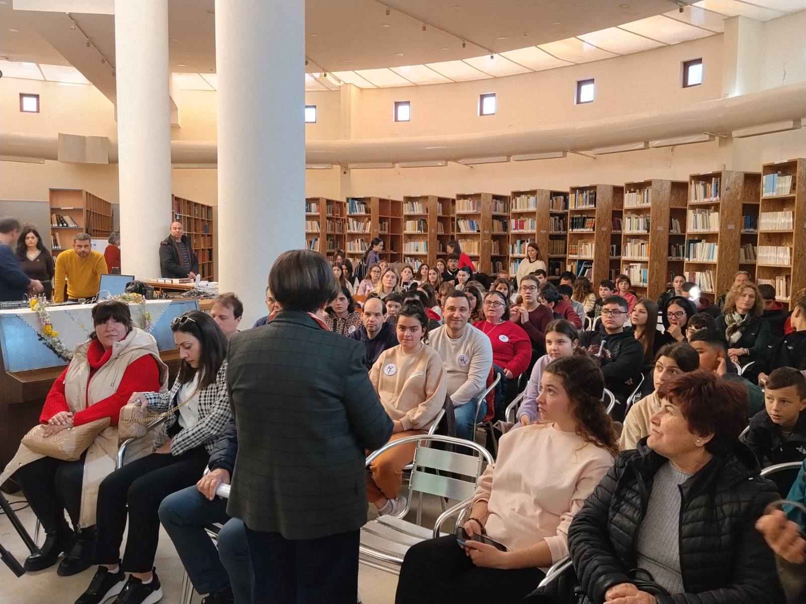 Κεφαλονιά: Μεγάλη συμμετοχή στην εκδήλωση για τον αυτισμό στην Ιακωβάτειο Βιβλιοθήκη Ληξουρίου [εικόνες]