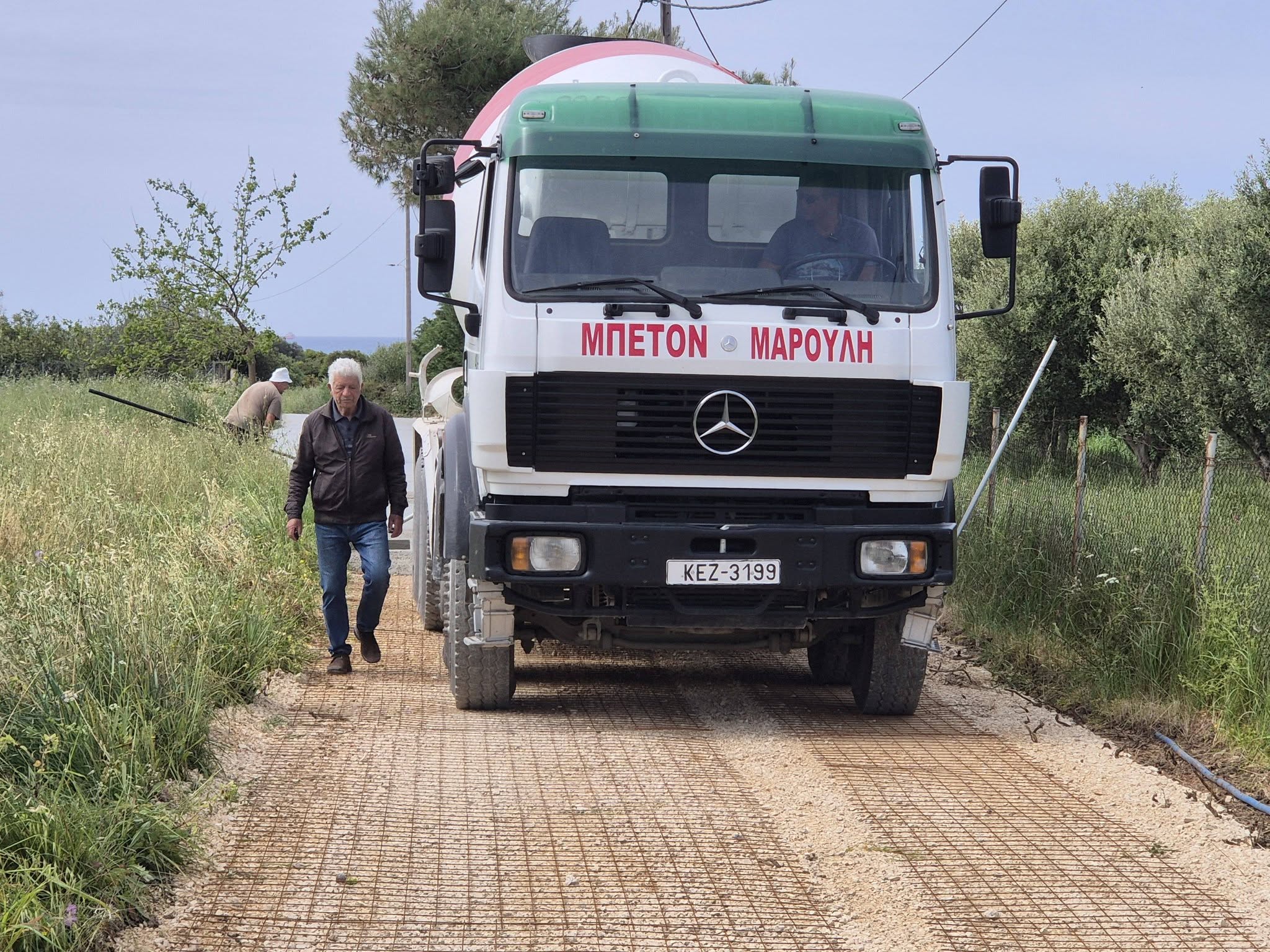 Ληξούρι: Ολοκληρώθηκε η τσιμεντόστρωση στην Κουνόπετρα – Συνεχίζεται η αγροτική οδοποιία