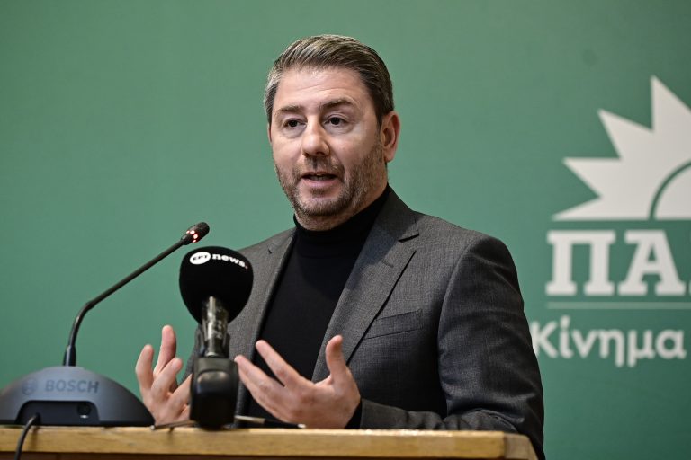 Νίκος Ανδρουλάκης: Τρεις παρεμβάσεις για να σταματήσει η ασυδοσία των τραπεζών