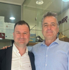 Ο Τάσος Καλογηράτος κοντά στους Επαγγελματίες