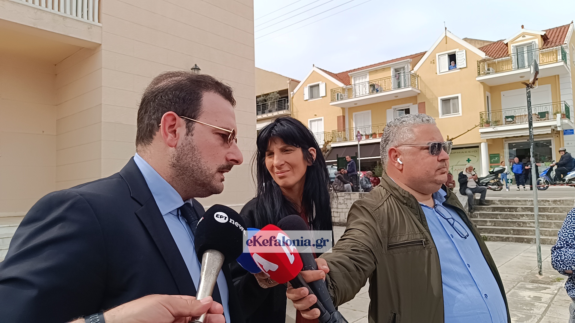 Στον ανακριτή οι κατηγορούμενοι – Το τελευταίο «αντίο» σήμερα στη 19χρονη Μυρτώ [βίντεο]