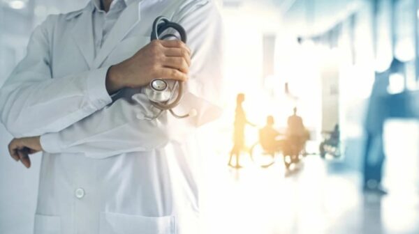 Τα Ιόνια Νησιά κόβουν το επίδομα στους Αγροτικούς Ιατρούς