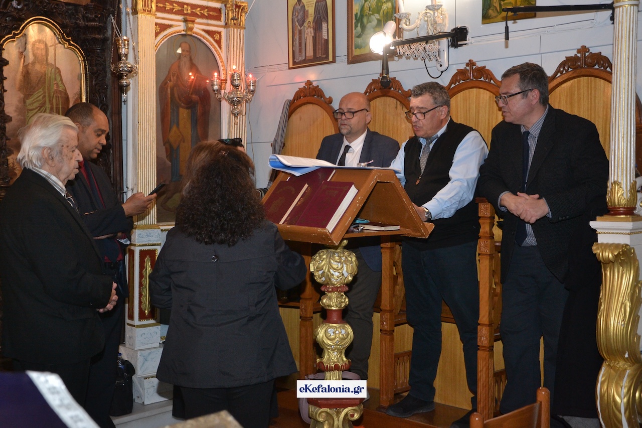 Το «Σήμερον κρεμᾶται ἐπί ξύλου…» στην Λακήθρα -Κατάνυξη στις εκκλησίες της Κεφαλονιάς [εικόνες +βίντεο]