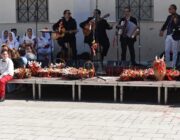 Το “Σπάσιμο των Μπότηδων” στην Πλατεία Καμπάνας