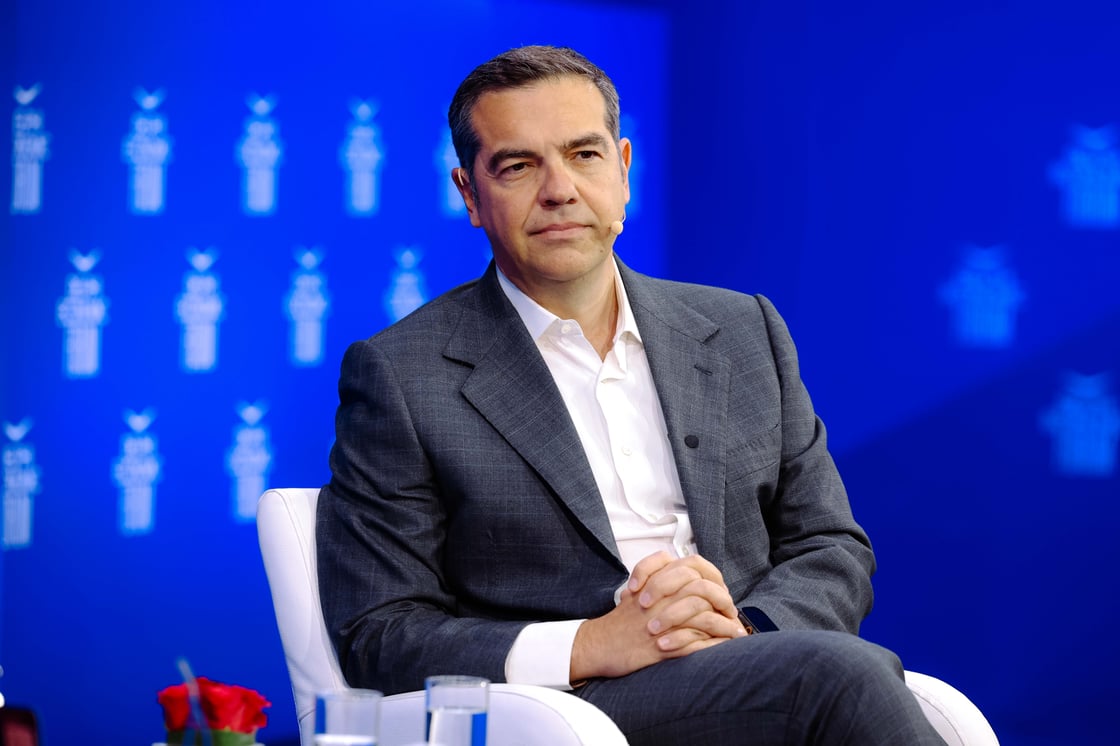 Τσίπρας από Δελφούς: «Επιστρέφω – Δεν μπορώ να μένω σιωπηλός»