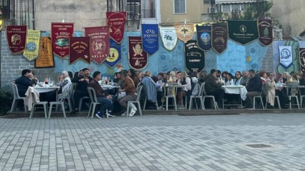 «ΧΟΡΟΡΙΖΕΣ»: Δυναμική Πρώτη Εμφάνιση στο 3ο Αντάμωμα Χορευτικών Συλλόγων στη Βόνιτσα [εικόνες]