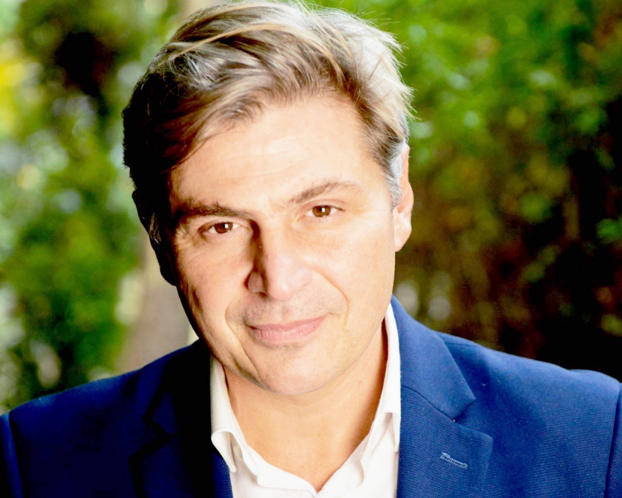 Μόνος δρόμος η συσπείρωση γύρω από τον βασικό πόλο