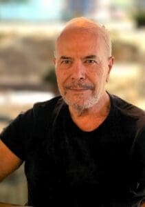 Οι νέες αποκαλύψεις για τα πρόσωπα που παρακολουθούσαν