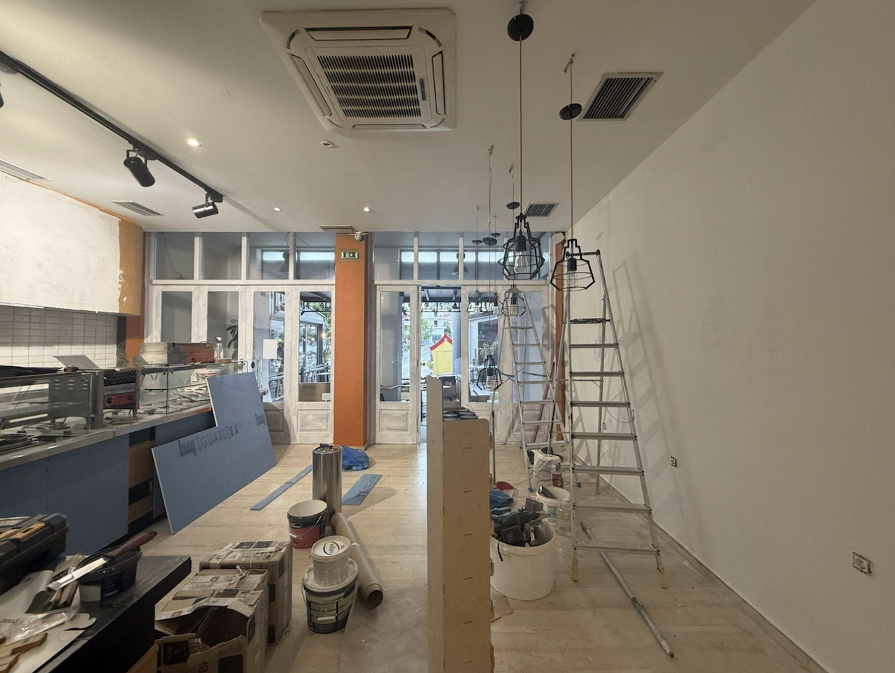 Under Construction: Σε πλήρη εξέλιξη οι εργασίες ανακαίνισης τη Crepaland στο Αργοστόλι [εικόνες]