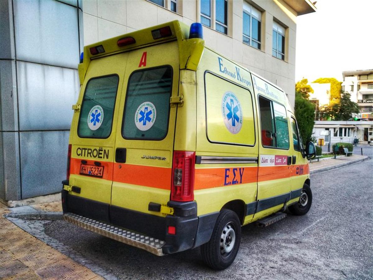 Αχαρνές: Σε σοβαρή κατάσταση νοσηλεύεται η 3χρονη που παρασύρθηκε από αυτοκίνητο – Αναζητούνται οι γονείς της