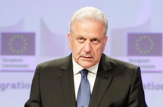 Δ. Αβραμόπουλος: “Δεν πρόκειται ν’ απολογηθώ σε κάνεναν κερατά!.