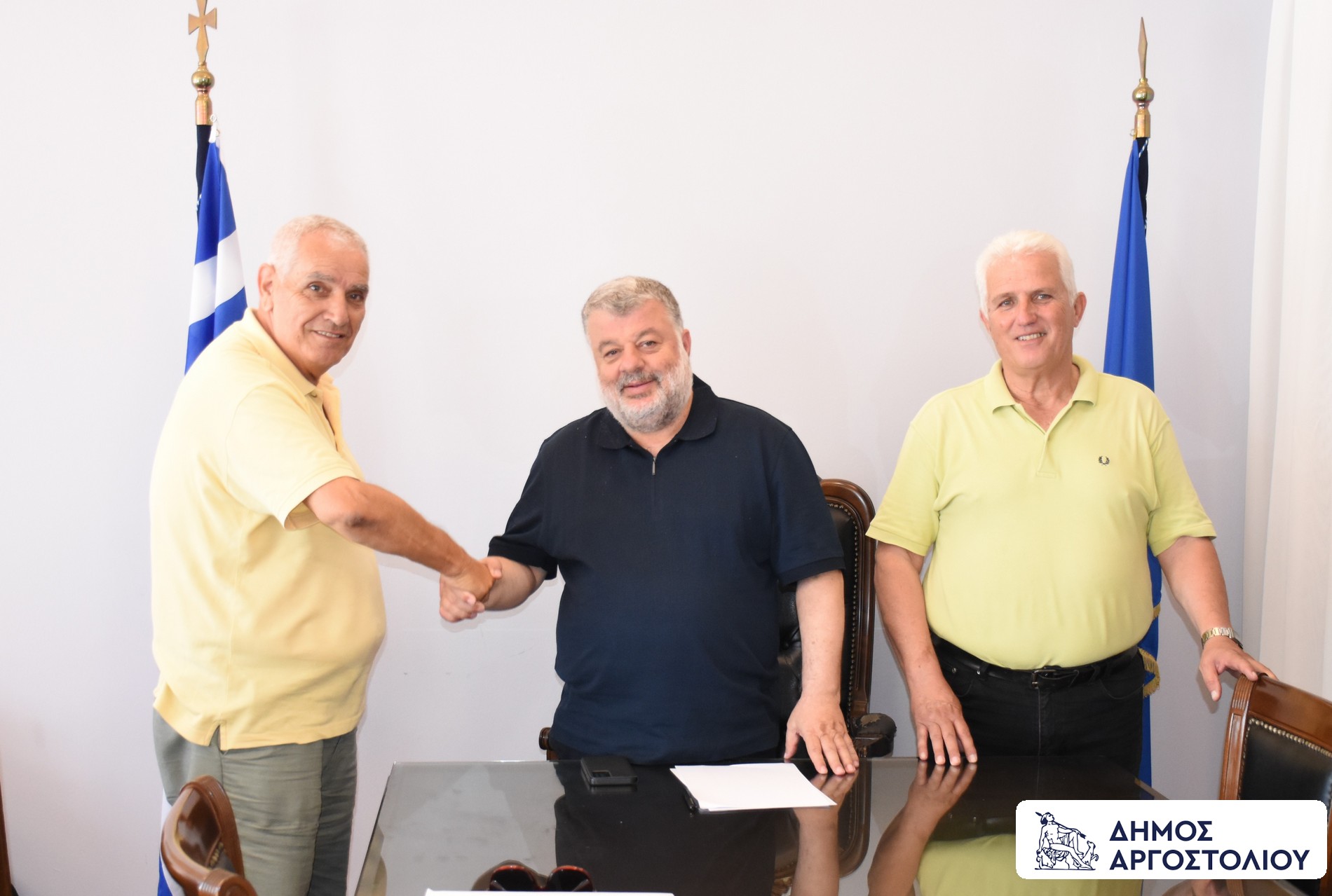 Εθιμοτυπική επίσκεψη Μαζαράκη στον δήμαρχο