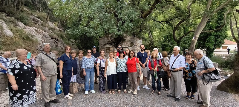Τριήμερη εκδρομή των ΚΑΠΗ Κεφαλονιάς στην Πελοπόννησο [εικόνες]