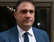 ΑΝΟΙΚΤΗ ΠΟΛΙΤΙΚΗ ΕΚΔΗΛΩΣΗ ΓΙΑ ΤΟ ΙΔΙΩΤΙΚΟ ΧΡΕΟΣ & ΤΗ ΣΤΕΓΑΣΤΙΚΗ ΚΡΙΣΗ