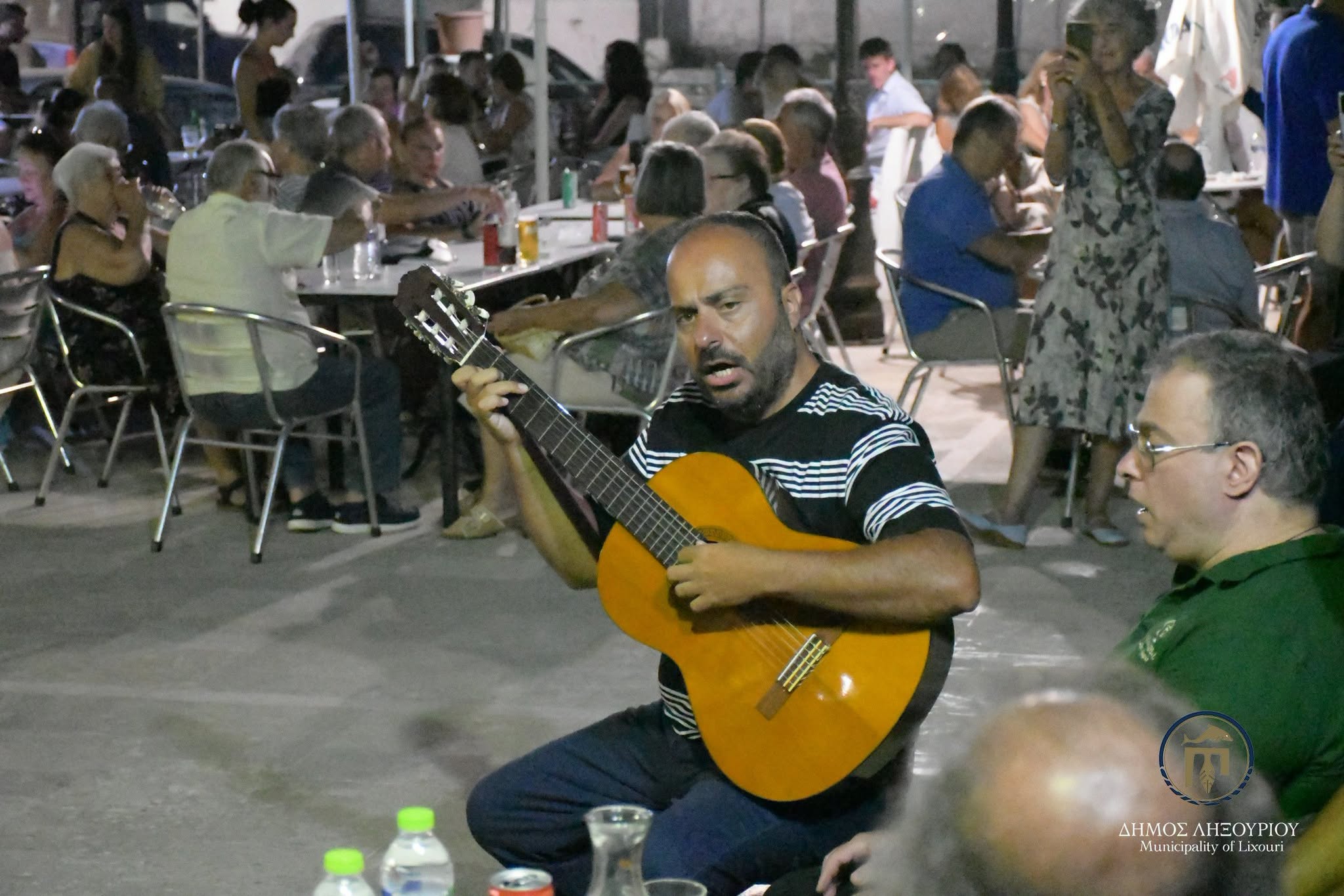 Χαβδάτα: Οι καντάδες «ζωντάνεψαν» την πλατεία σε μια μοναδική μουσική βραδιά