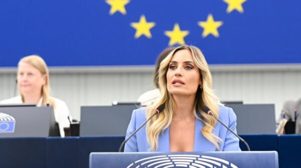 Ιστορική απόφαση του Ευρωκοινοβουλίου με σφραγίδα Ελεονώρας Μελέτη