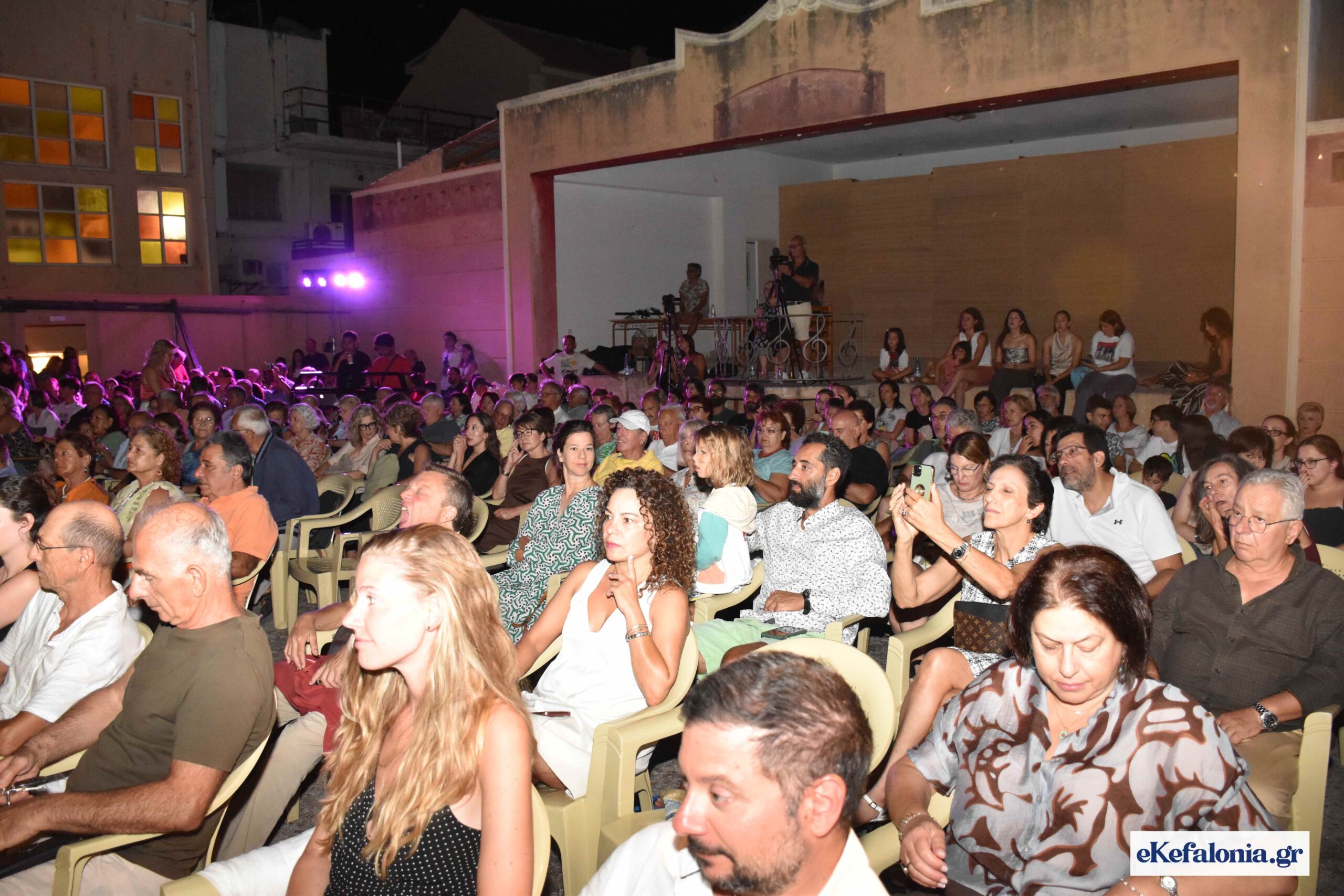 «Jazz Moonlight»: Μια μαγική βραδιά κάτω από το φως του φεγγαριού –Πλημμύρισε κόσμο η Φιλαρμονική Σχολή Κεφαλληνίας