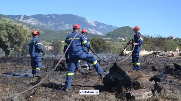 Κατατέθηκε στη Βουλή η Αναφορά για τα αιτήματα των Εποχικών Πυροσβεστών
